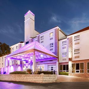 Best Western Plus Sandusky Hotel&Suites